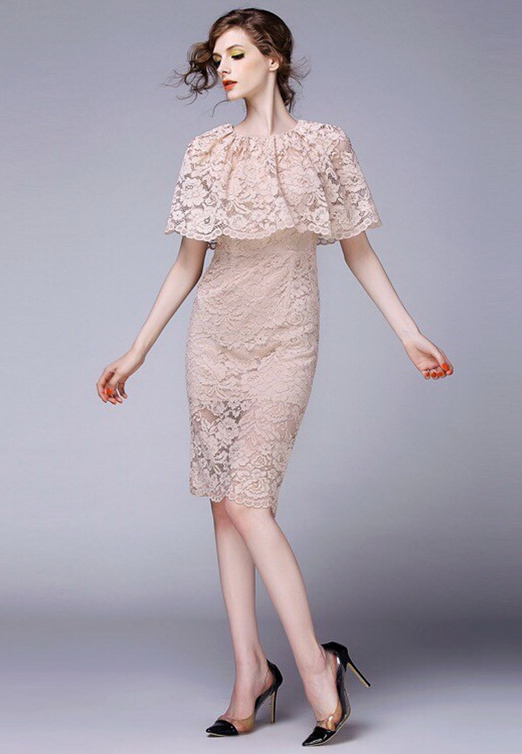 ***หมดค่ะ***เดรส ดีเทลผ้าลูกไม้ทรงเข้ารูป คอกลมแต่งระบายรอบคอ งานมีซับใน ลูกไม้เนื้อนิ่มหนาเดินเส้นคล้ายลูกไม้ฝรั่งเศษ สีพีช ติดซิปด้านหลัง การตัดเย็บเรียบร้อย คุณภาพดีค่ะ(ตัวนี้แบบไม่มีเชิงลูกไม้ค่ะ)