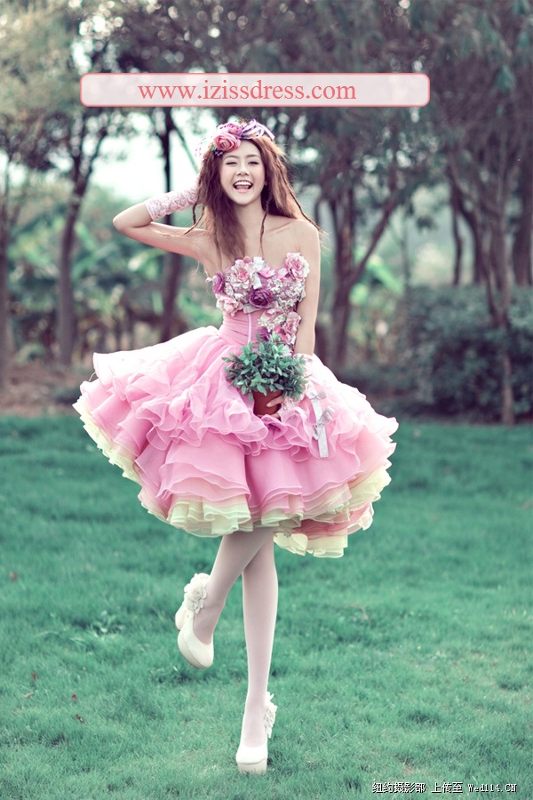 ***พร้อมส่งทั้งเซ็ท*** ชุดคู่ถ่ายพรีเวดดิ้ง (prewedding dress) & ชุดแต่งงานแฟนซี (Fancy wedding dress)ชายหญิง สไตล์ colorful "ธีมสีชมพู-เหลือง""