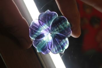 ดอกซากุระฟลูออไรท์ (Fluorite)