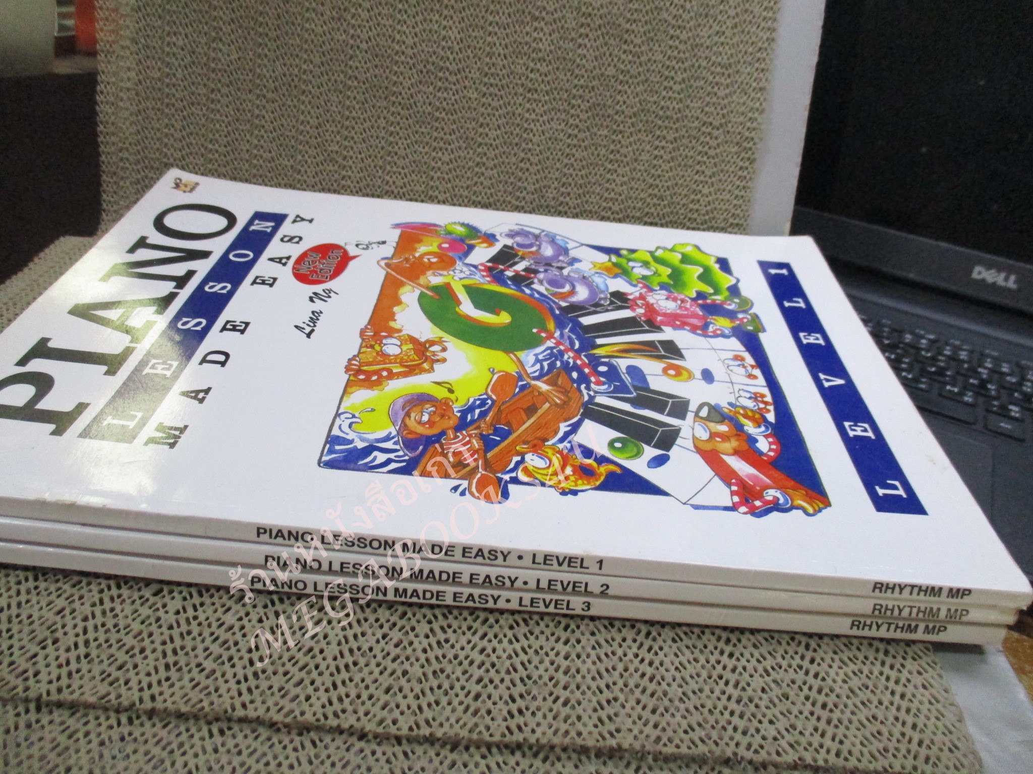 คู่มือเรียนเปียโน PIANO LESSON MADE EASY LEVEL 1-3 รวม 3 เล่ม / มีรอยเขียนบางหน้า