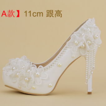 รองเท้าเจ้าสาวสีขาว ไซต์ 34-40 สูง 5.6 / 4.4 / 3.2 นิ้ว