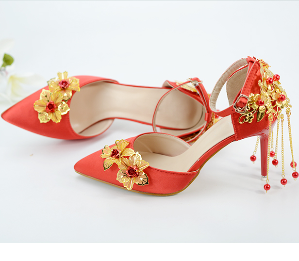 รองเท้าเจ้าสาวสีแดงปลายแหลม ไซต์ 34-38