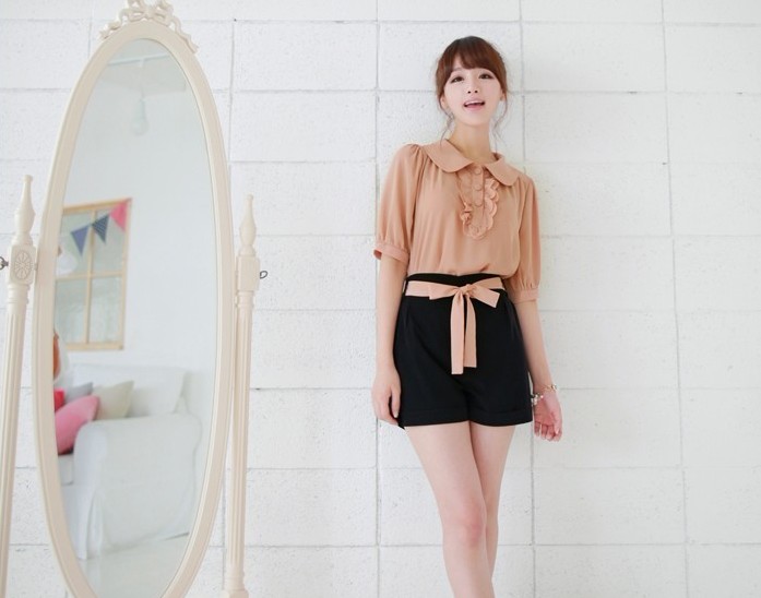 ***หมดค่ะ***เสื้อผ้าซีฟองสีชมพูอมส้ม คอปก ตีเกล็ดที่หน้าอก แขนสามส่วน สวยเหมือนแบบค่ะ