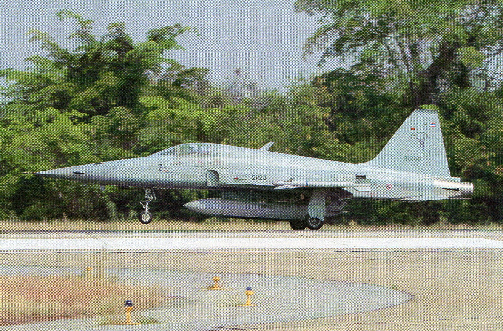 DECAL 1/72 F-5E ROYAL THAI AIR FORCE 211 SQN Ubon AB 2010