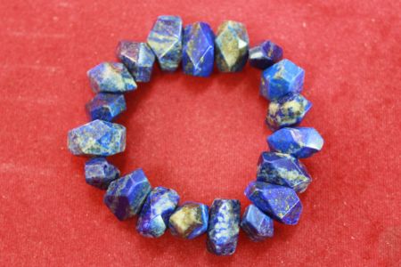 ลาพิส ลาซูลี่ ( Lapis Lazuli )