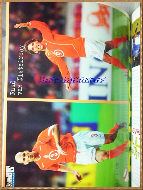 OC2504;นิตยสารฟุตบอลฮีโร่ ปี2547 ฉบับที่29มีโปสเตอร์หน้ากลาง