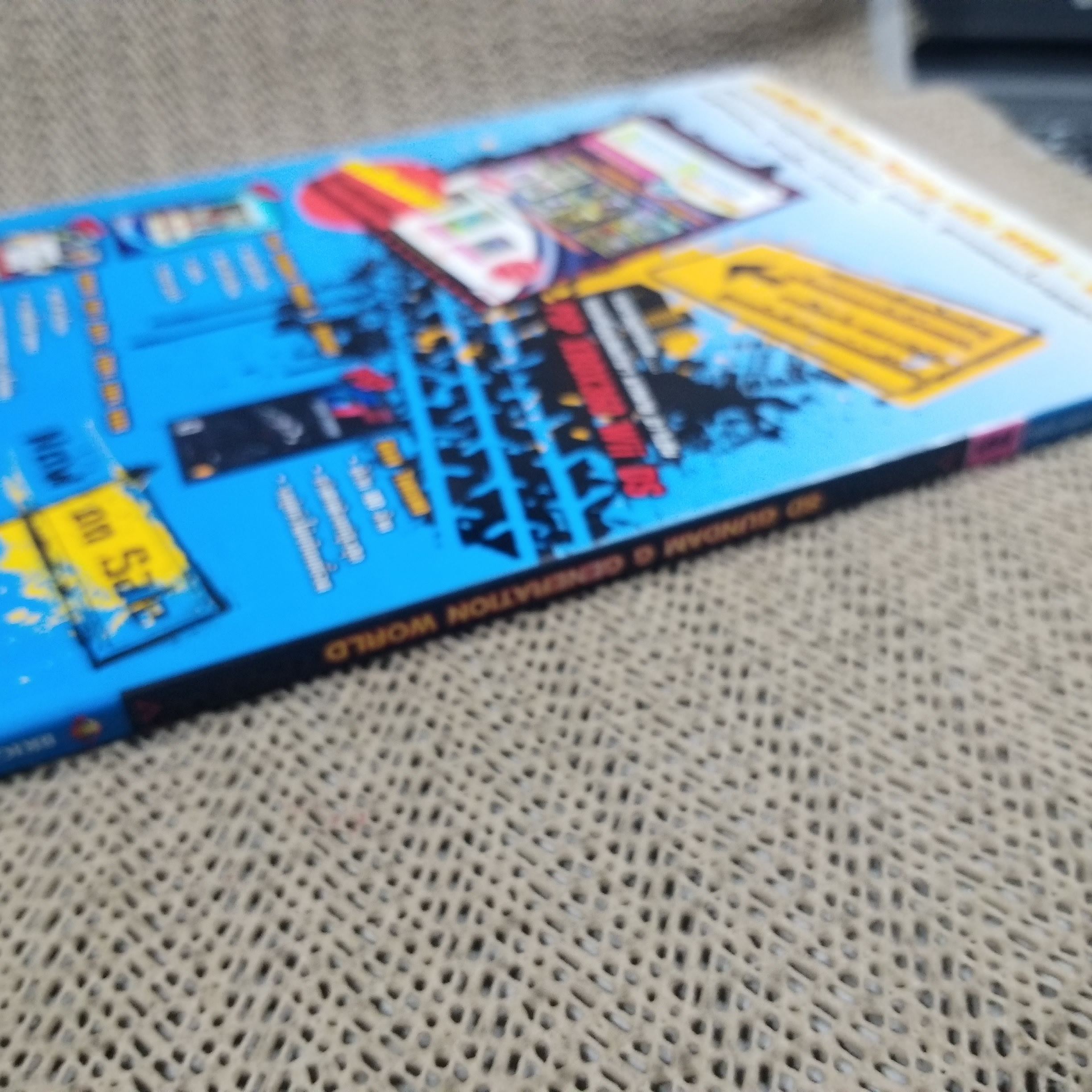 คู่มือเกมส์ SD GUNDAM G GENERATION WORLD / มุมปกมีรอยพับ