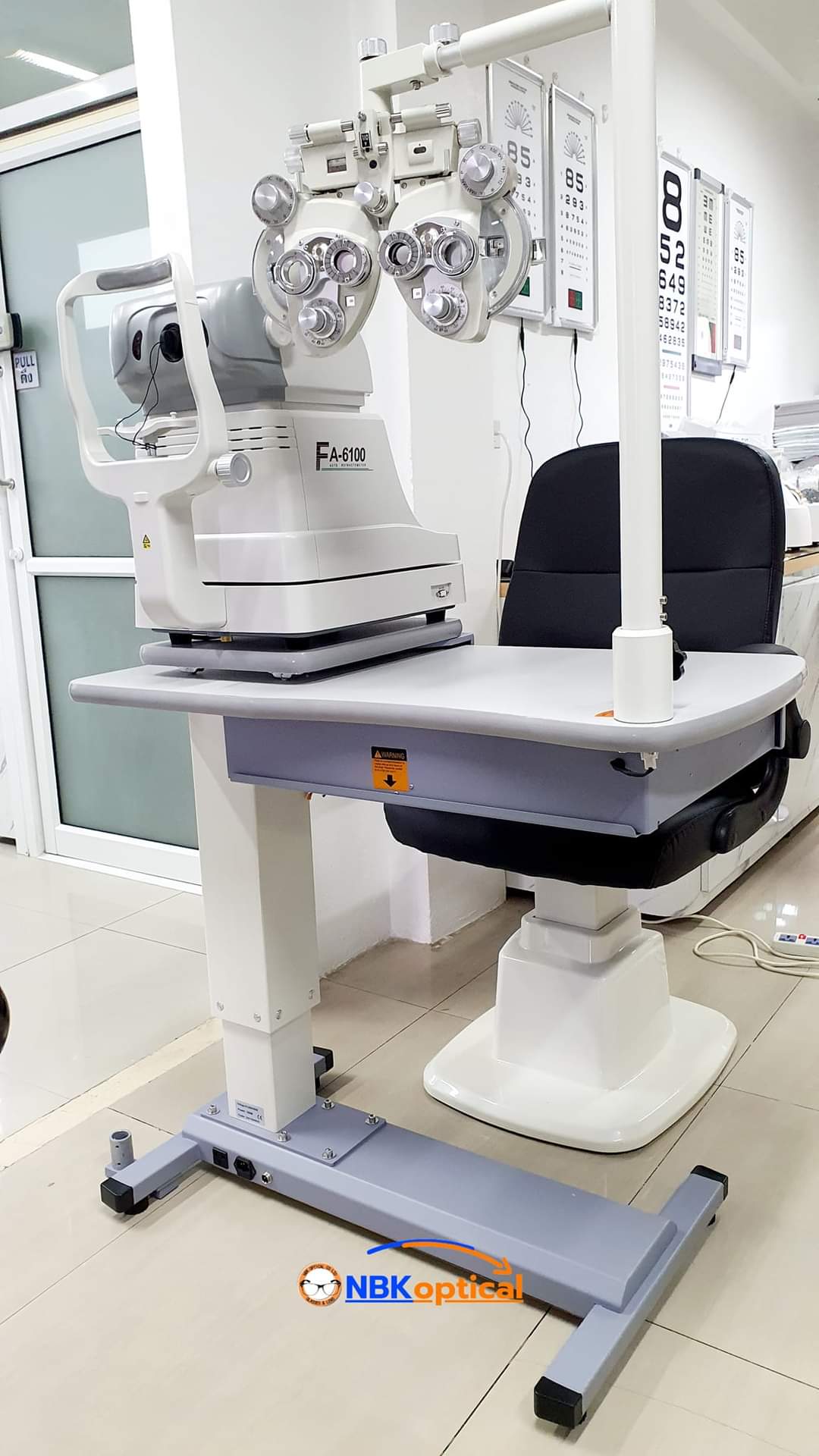 ชุดโต็ะวัดสายตา CP-180 พร้อมเก้าอี้ปรับระดับไฟฟ้า