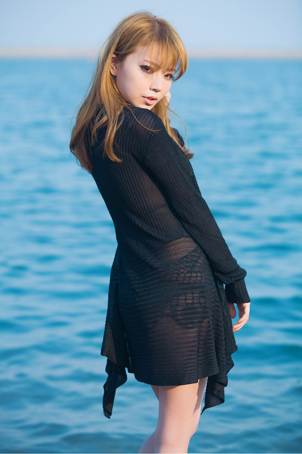 ***พร้อมส่งสีขาวบิกินี่550บ. /พร้อมส่งเสื้อคลุมสีขาว 550บ.ขายแยกกันค่ะ***บิกินี่ชุดว่ายน้ำสีขาวทูพีซ two-pieces น่ารัก sexy รับลมทะเล เล่นดีเทลด้วยผ้าถักลายโครเชท์ เซ็กซี่ด้วยการเว้าช่วงท้อง น่ารักมากๆ เหมือนแบบค่ะ