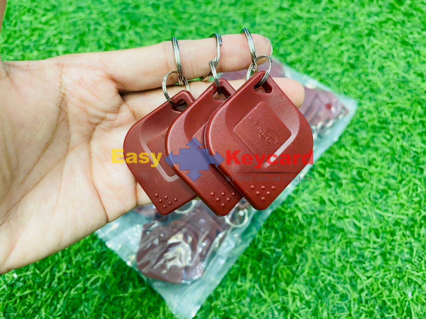 พวงกุญเเจคีย์การ์ด Keytag (Proximity 125Khz.) สีแดง (เเบบใบไม้ ยี่ห้อ mango)