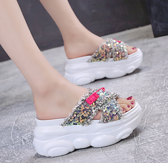 รองเท้าส้นเตารีดแบบสวมสายไขว้สีชมพู/ขาว/ดำ ไซต์ 34-39