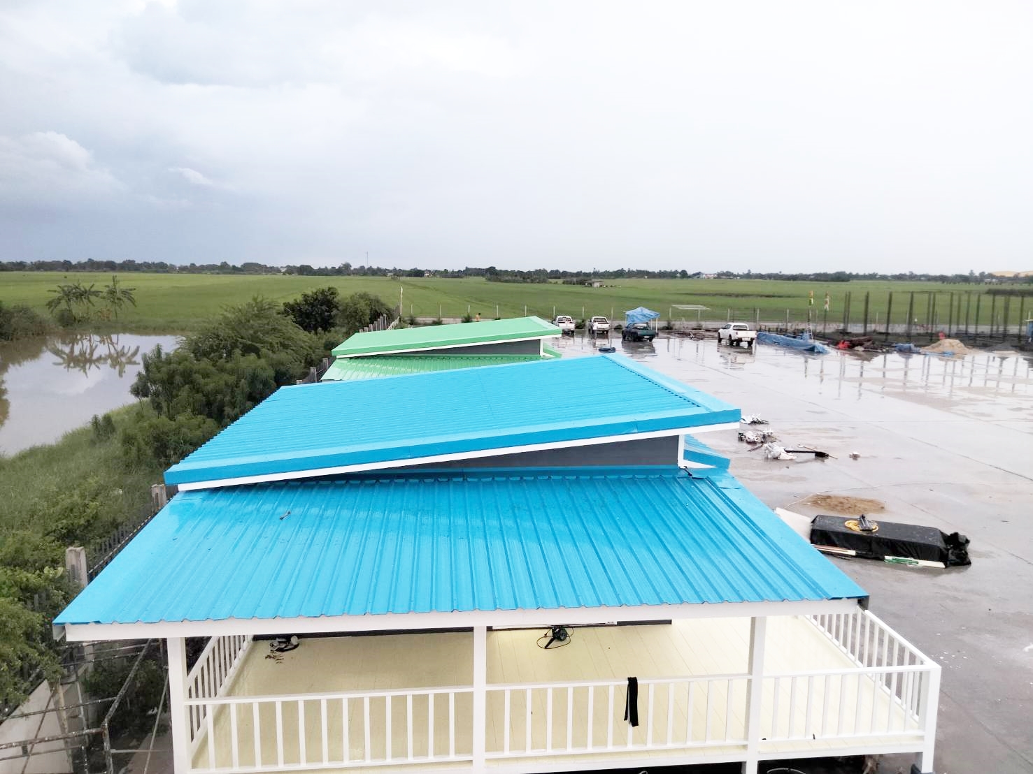 บ้านน็อคดาวน์ ขนาด 9 * 8 เมตร ในตัวบ้าน ขนาด 6*6 เมตร ราคา 550000 บาท