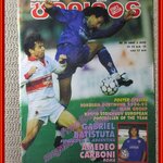 สตาร์ซอคเกอร์รายสัปดาห์ ฉบับที่0898 ปี2538 ตำหนิ ปกหลังมีรอยแหว่งเป็นรู เป็นภาพโฆษณา