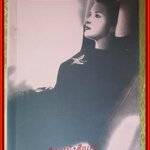 เช้าครึ่งชาม เย็นครึ่งชาม โดย ชมัยภร แสงกระจ่าง สภาพดี มีพองน้ำนิดหน่อย