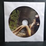 แผ่น CD เบื้องหลังนางแบบ นิตยสาร cute OCT.2006 / ความคมชัดตามยุคนั้นครับ