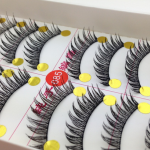 V-085 ขนตาด้ายดำ(ราคาส่ง) ขั้นต่ำ 15 เเพ็ค คละเเบบได้