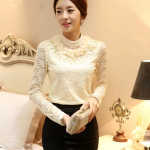 ***หมดค่ะ***เสื้อลูกไม้สไตล์เกาหลี ทรงเข้ารูปคอตั้งแต่งลูกไม้และมุกช่วงคอเสื้อ งานลูกไม้ทั้งตัวมีซับใน ติดกระดุมที่คอด้านหลัง งานตัดเย็บเรียบร้อย คุณภาพดีค่ะ