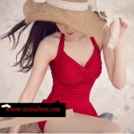 ***พร้อมส่ง***บิกินี่ชุดว่ายน้ำแบบวันพีช one-piece สีแดงดีเทลจับจีบเน้นช่วงอกให้ดู sexy น่ารักมีสายผูกเป็นโบว์คล้องที่คอด้านหลัง ชุดเน้นการตัดต่อผ้าและจับจีบด้านข้างเพื่อให้ดูเข้ารูป ตัวชุดติดกับกระโปรงตกแต่งระบาย สวยเหมือนแบบมากๆ ค่ะ