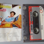 เทปเพลงลูกกรุง บุษบา รังสี อัลบั้ม ฝากหมอนฝากรัก