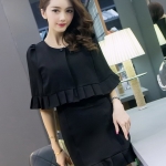 **หมดค่ะ**เดรสพร้อมเสื้อคลุมผ้าคอตตอนผสม spandex สีดำ เดรสทรงเอแขนกุด+เสื้อคลุมทรงปีกค้างคาวตกแต่งระบาย สวยหวาน ติดซิปด้านหลัง มีซับในเรียบร้อย คุณภาพดีมากๆค่ะ