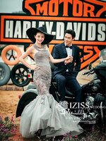 PW323 - **พรีออเดอร์ค่ะ** ชุดคู่ถ่ายพรีเวดดิ้ง (prewedding dress) & ชุดแต่งงานแฟนซี (Fancy wedding dress)ชายหญิง "ธีมสีเทา-ดำ"