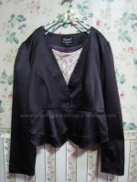 สูท เสื้อตัวนอก สีม่วงมันสวยเรียบหรู ยี่ห้อ Touraine มีระบายที่ชายเสื้อ 2 ชั้น ใส่แล้วดูดีมีสไตล์