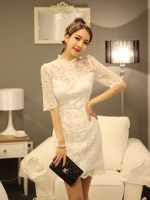 ***หมดค่ะ*** เดรสสั้นผ้าผ้าลูกไม้สีขาวคอติดแขนสั้นมีซับในแต่งแถบด้านหน้าสวยเหมือนแบบค่ะ