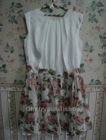 เดรสไปงาน ตัวเสื้อสีขาว กระโปรงลายดอกกุหลาบสวย Hiso ดูหรูหรา