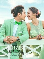 PW330 - **พรีออเดอร์ค่ะ** ชุดคู่ถ่ายพรีเวดดิ้ง (prewedding dress) & ชุดแต่งงานแฟนซี (Fancy wedding dress)ชายหญิง "ธีมสีเขียว"
