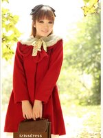M072 ***พร้อมส่งไซส์ S มีแค่ชุดไม่มีเฟอร์นะคะ***เสื้อโค้ทกันหนาวสีแดง ปกคอบัวเล่นดีเทลปกด้านขวาร้อยผ่านเป็นรูปโบว์ด้านหน้า ด้านหลังติดโบว์ สวยเหมือนแบบค่ะ