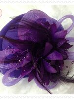 **พร้อมส่ง**หมวกดอกกุหลาบตาข่ายสีม่วงผสมเฟอร์ ตกแต่งขนนกสีดำ ใช้เป็นพร็อพสำหรับประดับผมประกอบชุดสไตล์เจ้าหญิง นางฟ้า เจ้าสาว หรือใส่เดินขบวนพาเหรด กีฬาสี สวยมากๆค่ะ