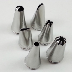 ชุดหัวบีบครีมแต่งหน้าเค้ก 6 หัว