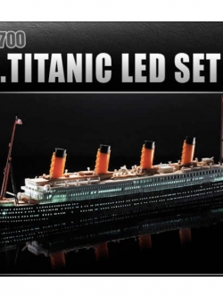 1/700 Rms Titanic With Led Lighting Set