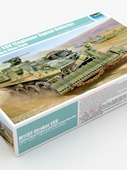 1/35 M1132 Engineer Squad Vehicle w/SMP-Surface Mine Plow/AMP