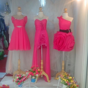 ชุดราตรีสั้น ให้เช่า