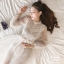 **หมดค่ะ**เดรสตัวเสื้อผ้าลูกไม้สีครีม แต่งรอบคอเสื้อ หน้าอก และเอวด้วยผ้าถักโครเชต์สีครีม สวยมากๆเลยคะ