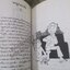 นกฮูกมหาภัย โดย พรศิริ นิลปัทมานนท์ / สภาพดี หนังสือแข็งแรง สันกระดาษเปื้อนฝุ่นเล็กน้อย